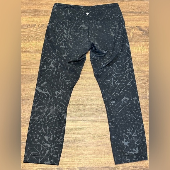 Lululemon Leggings 6 - Picture 3 of 5